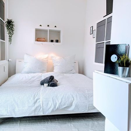 Lenastay L Tiny Apartment - Innenstadt Kaiserslautern Exteriér fotografie